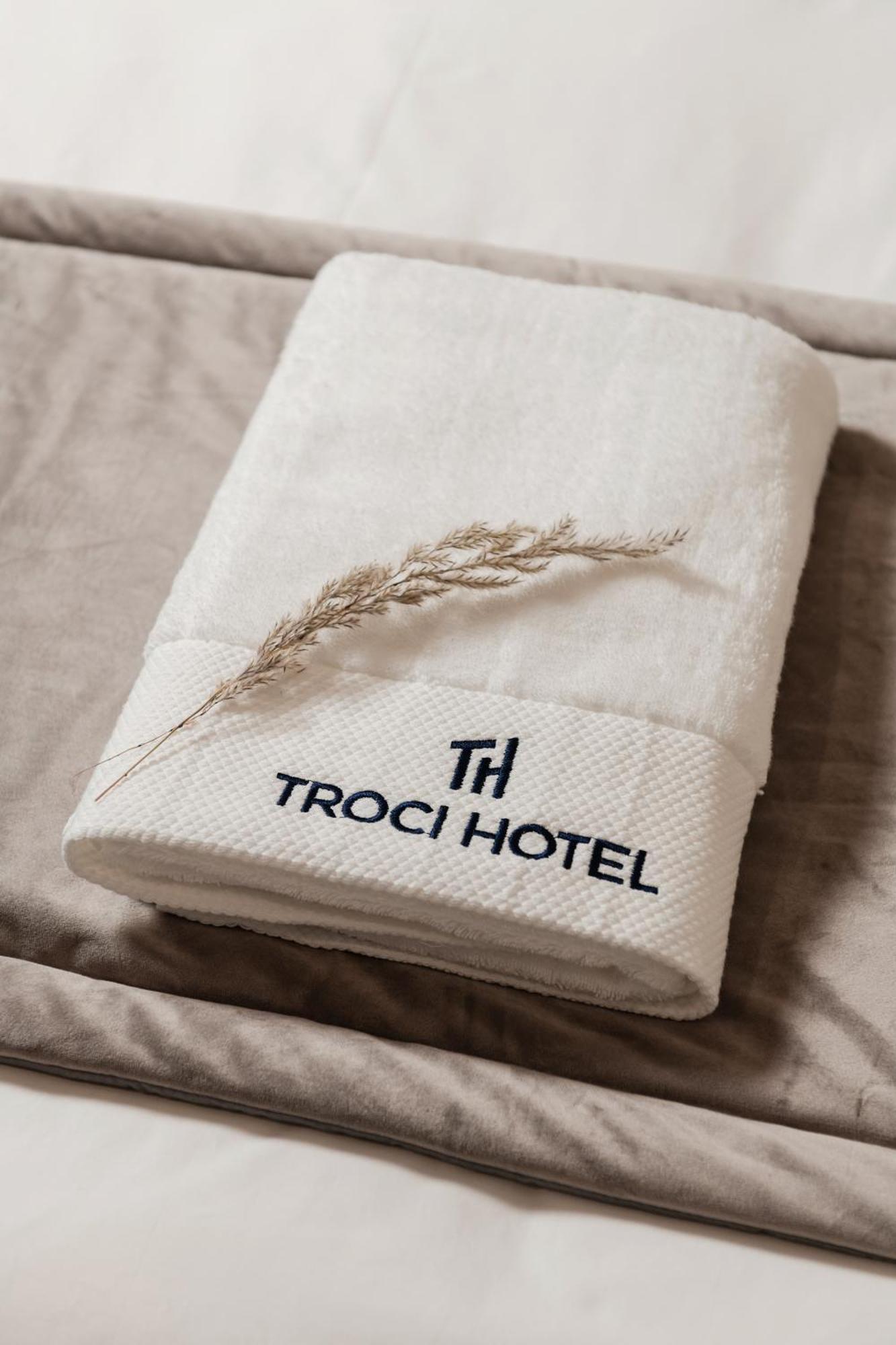 Troci Hotel Kamez Экстерьер фото