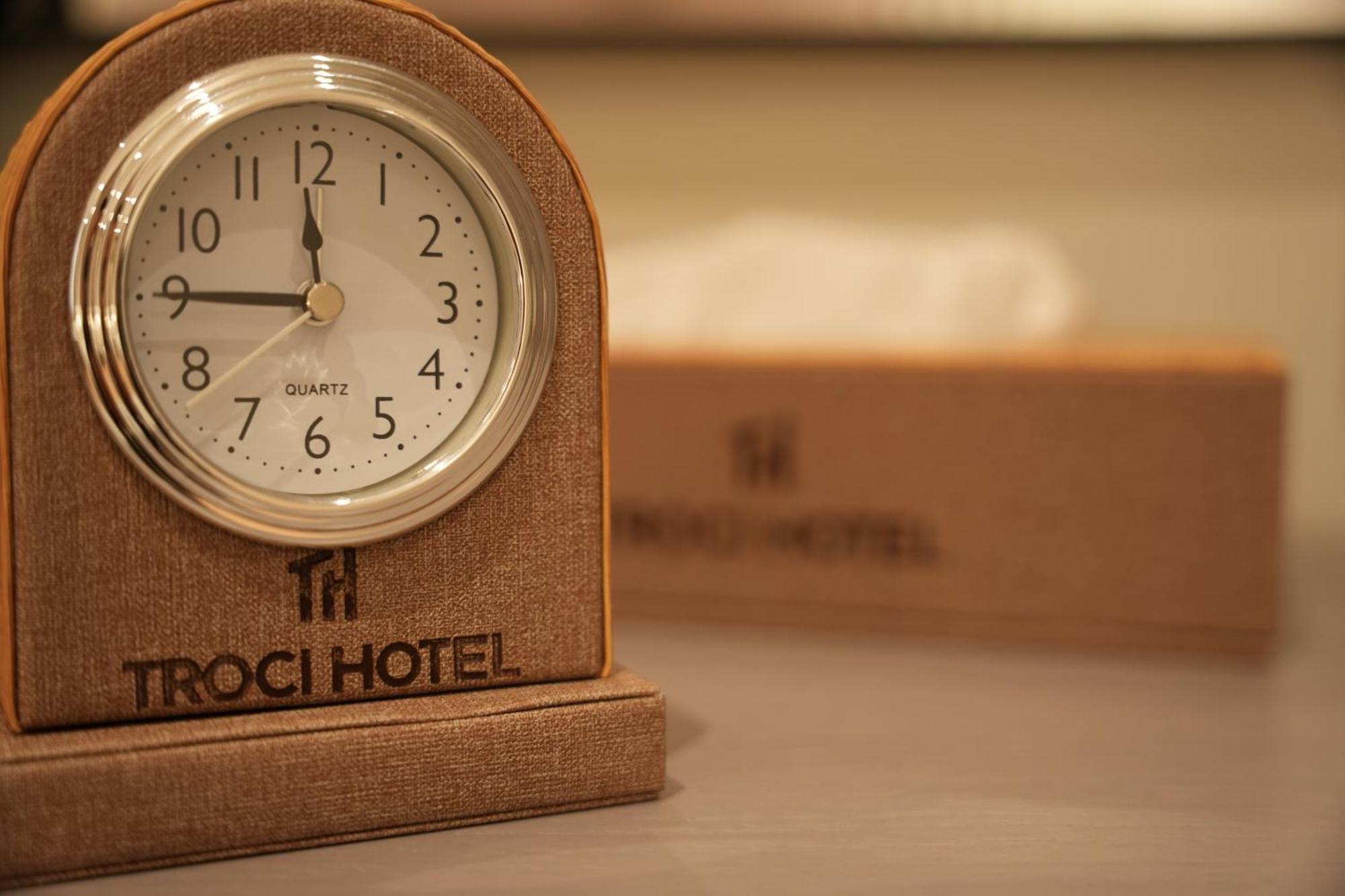 Troci Hotel Kamez Экстерьер фото