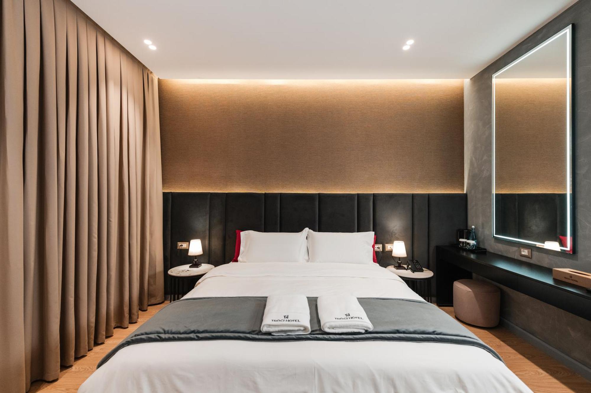 Troci Hotel Kamez Экстерьер фото