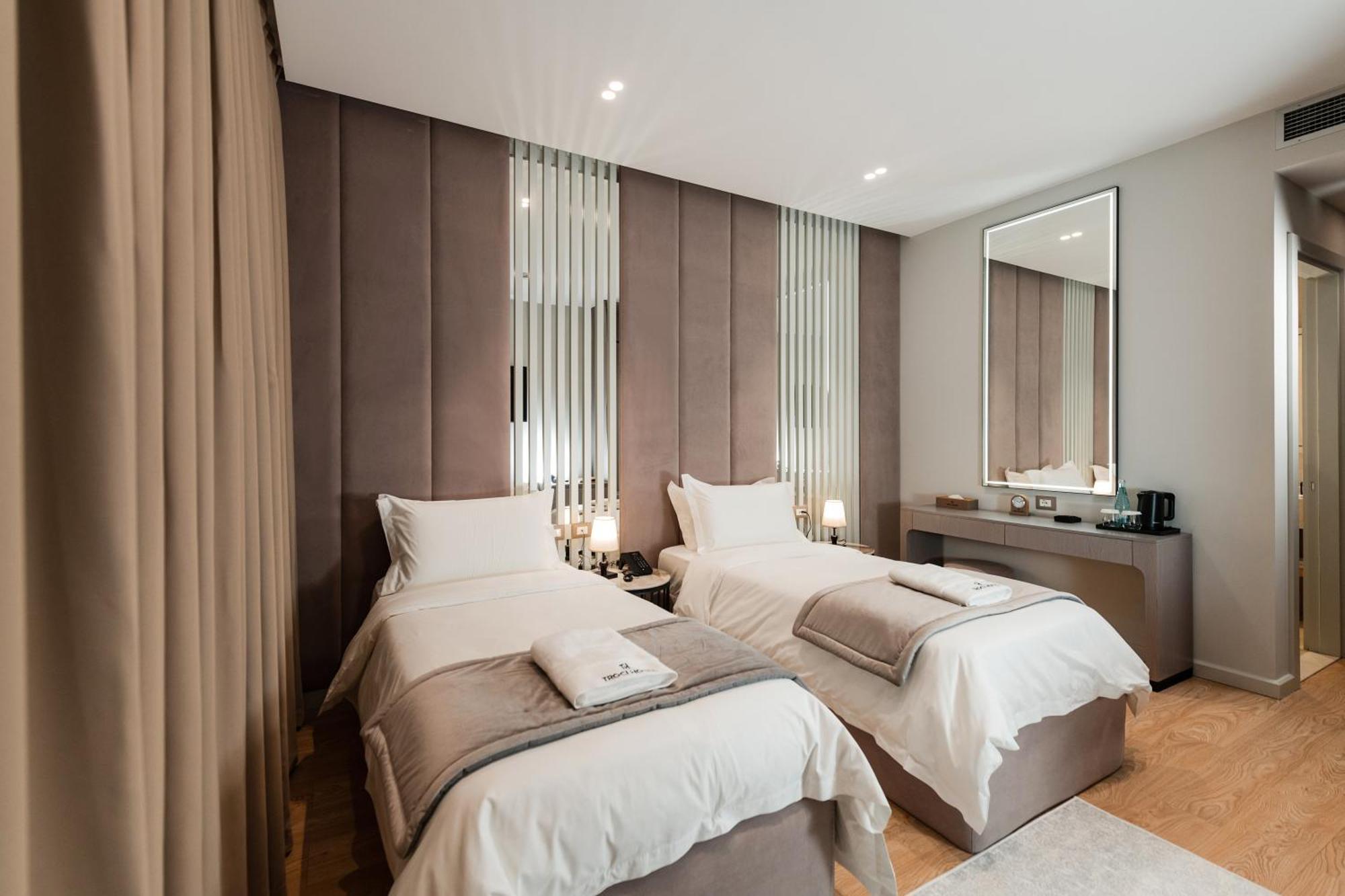 Troci Hotel Kamez Экстерьер фото