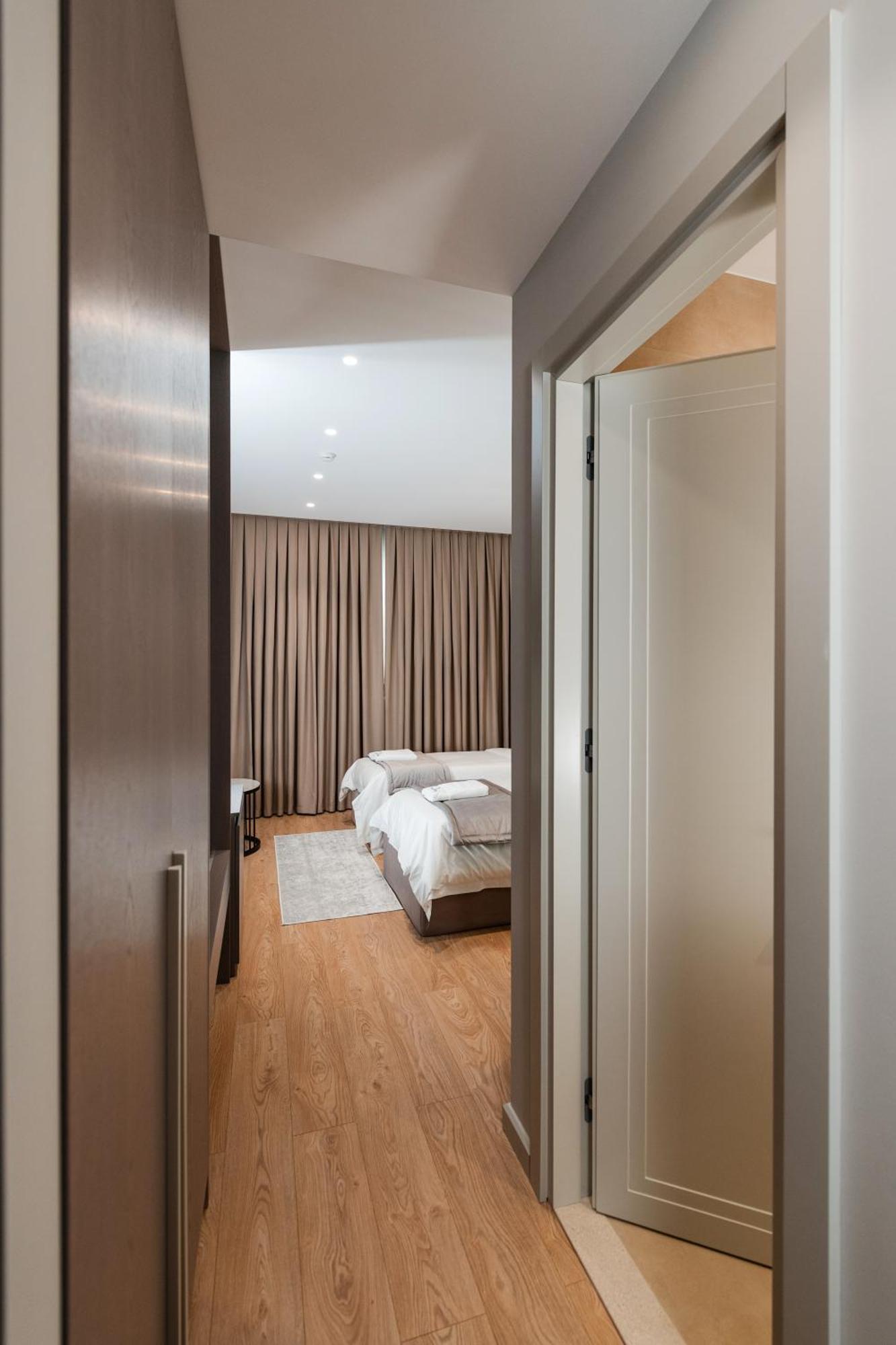 Troci Hotel Kamez Экстерьер фото