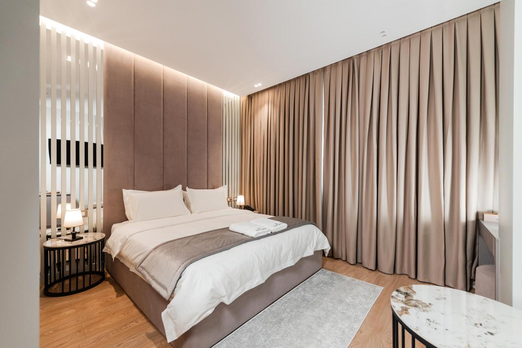 Troci Hotel Kamez Экстерьер фото
