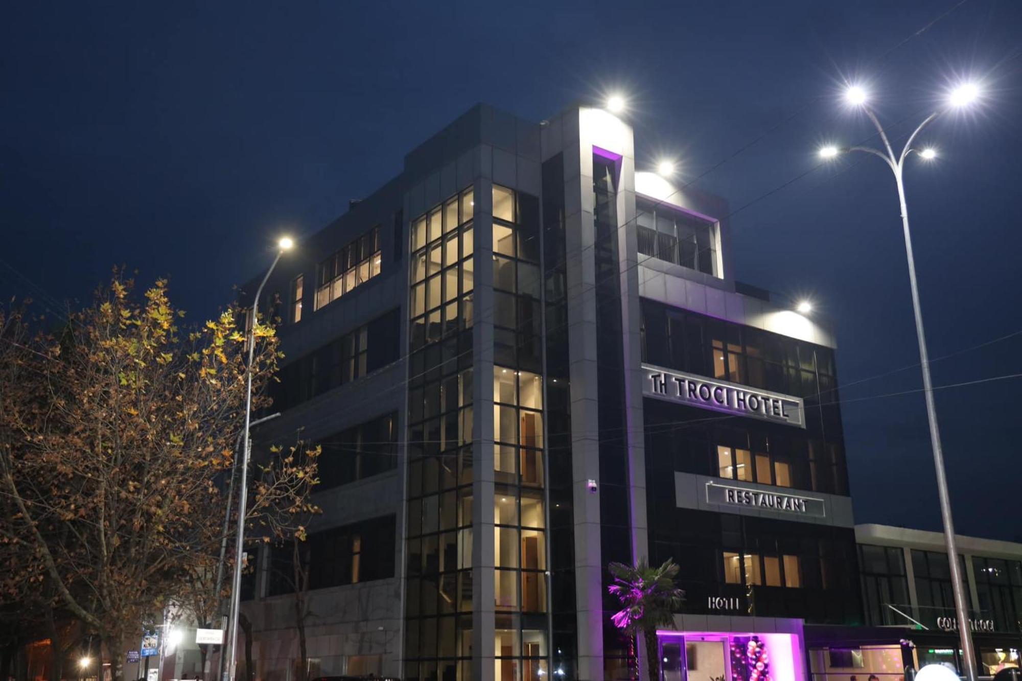 Troci Hotel Kamez Экстерьер фото